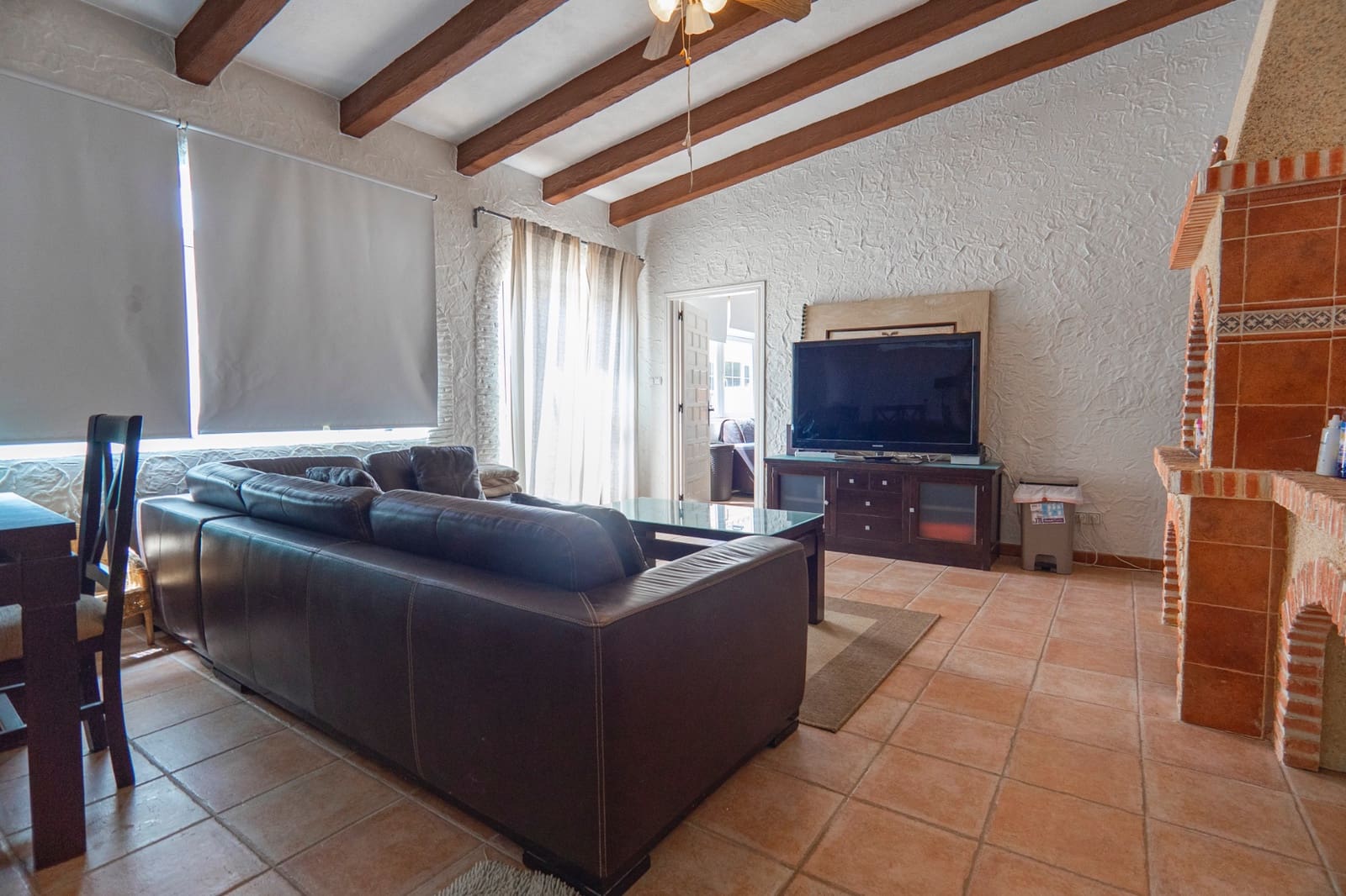 6 bedroom Villa for sale in Heredades with pool - € 595,000 (Ref: 10067083)
