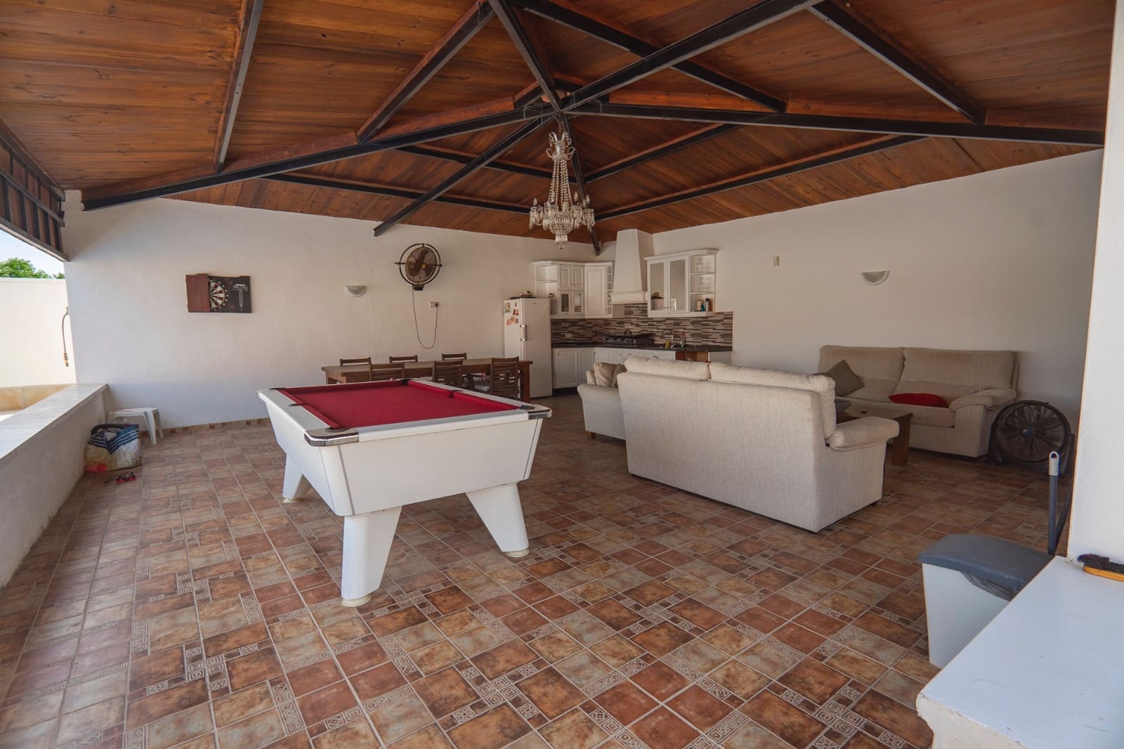 6 bedroom Villa for sale in Heredades with pool - € 595,000 (Ref: 10067083)