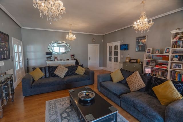 6 bedroom Villa for sale in Heredades, Almoradí with pool - € 595,000 (Ref: 10067083)