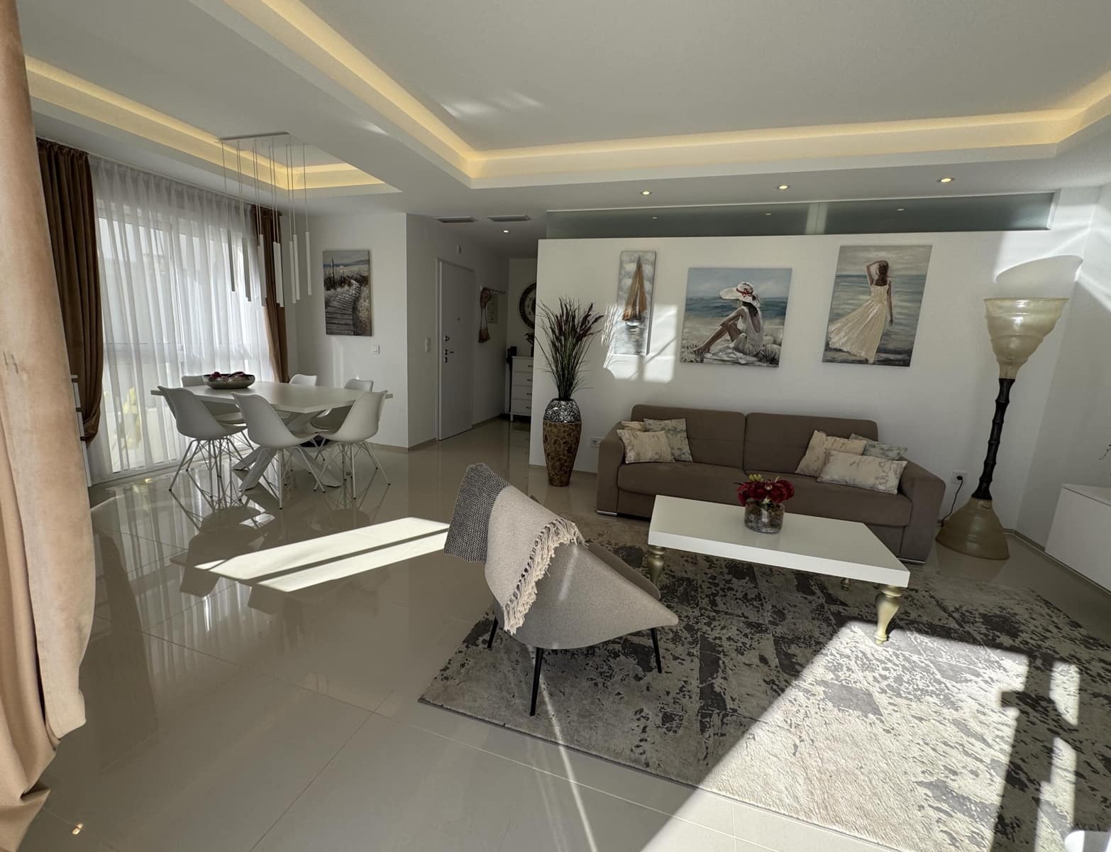2 sypialnia Mieszkanie na sprzedaż w Dona Pepa z basenem garażem - 325 000 € (Ref: 10071899)