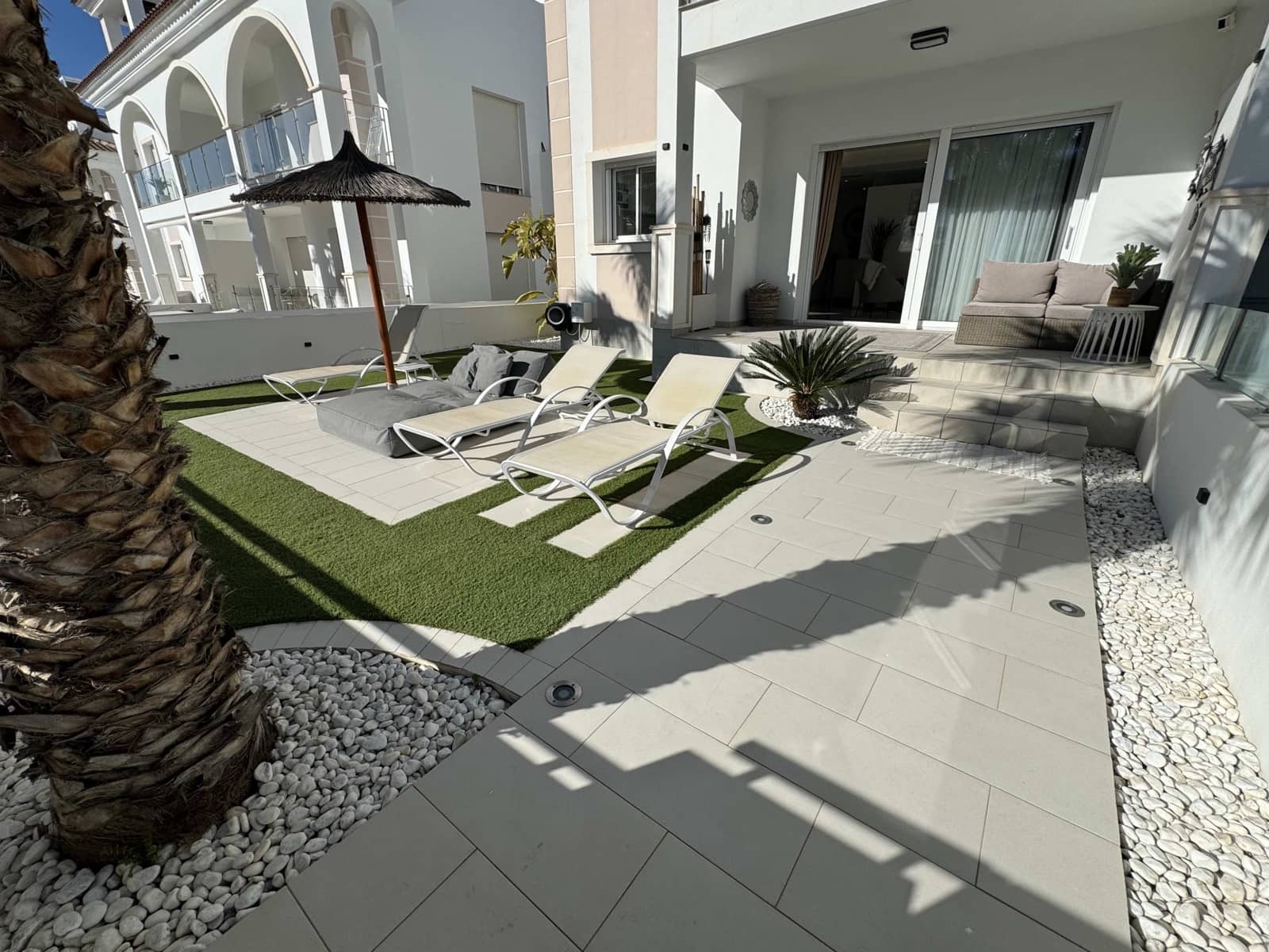 2 sypialnia Mieszkanie na sprzedaż w Dona Pepa z basenem garażem - 325 000 € (Ref: 10071899)