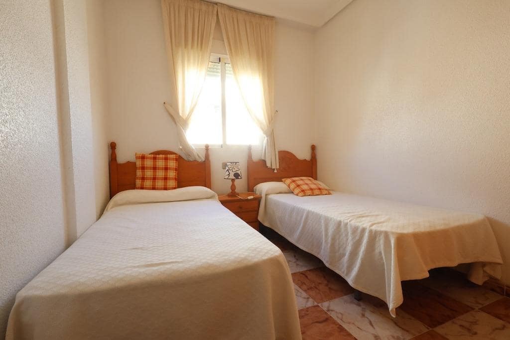 Adosado de 2 habitaciones en Playa Flamenca en venta con piscina garaje - 240.000 € (Ref: 10074914)
