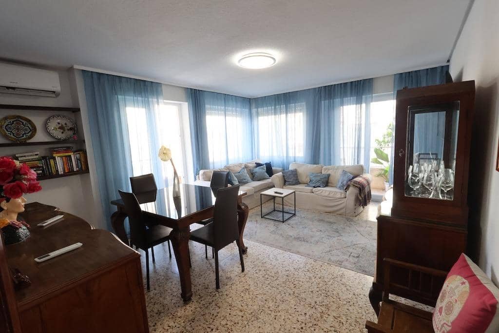 3 bedroom Apartment for sale in Torrevieja - € 210,000 (Ref: 10074915)