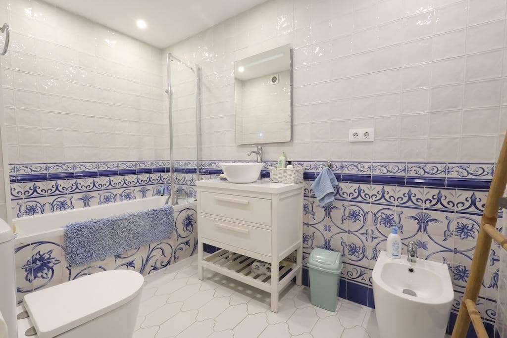 3 bedroom Apartment for sale in Torrevieja - € 210,000 (Ref: 10074915)