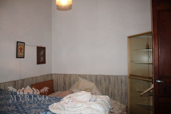 5 sovrum Hus till salu i Pinoso med garage - 113 300 € (Ref: 10077594)