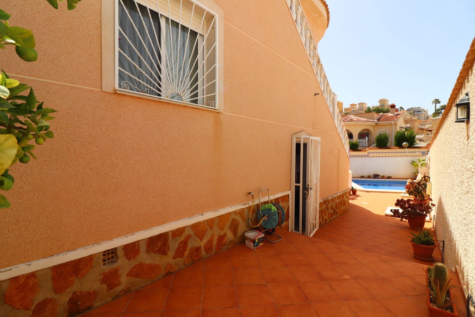 2 Zimmer Villa zu verkaufen in La Marquesa mit Pool Garage - 289.000 € (Ref: 10077597)