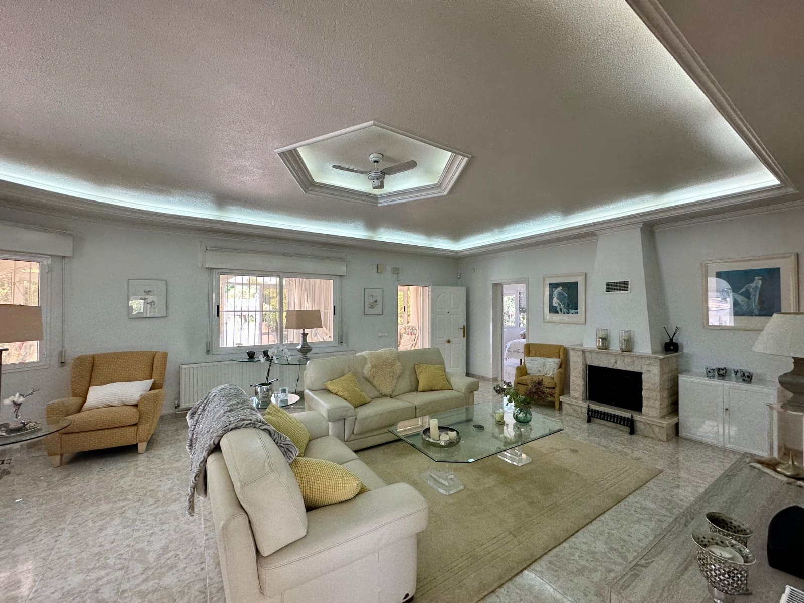 6 Zimmer Villa zu verkaufen in Ciudad Quesada mit Pool Garage - 845.000 € (Ref: 10077600)