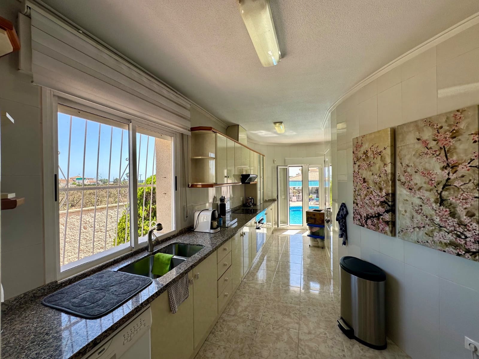 6 Zimmer Villa zu verkaufen in Ciudad Quesada mit Pool Garage - 845.000 € (Ref: 10077600)