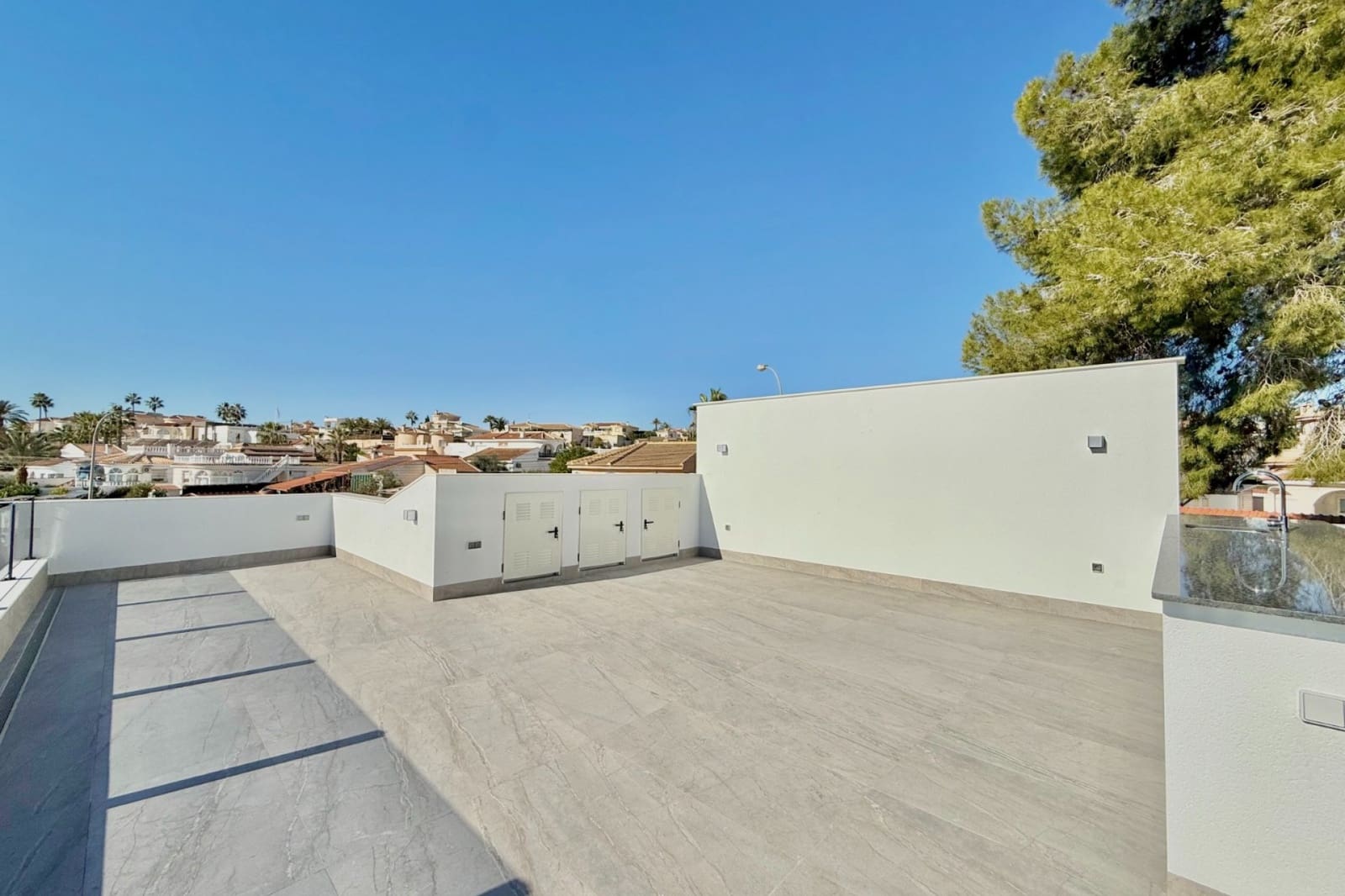 Chalet de 4 habitaciones en Ciudad Quesada en venta con piscina garaje - 850.000 € (Ref: 10077601)