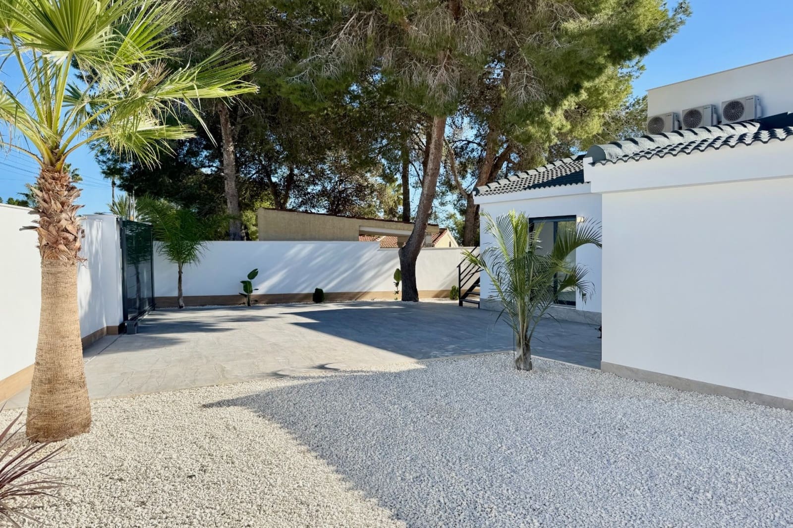 Chalet de 4 habitaciones en Ciudad Quesada en venta con piscina garaje - 850.000 € (Ref: 10077601)