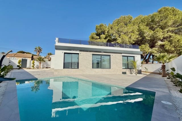 Chalet de 4 habitaciones en Ciudad Quesada, Rojales en venta con piscina garaje - 850.000 € (Ref: 10077601)
