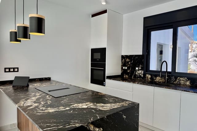 Chalet de 4 habitaciones en Ciudad Quesada, Rojales en venta con piscina garaje - 850.000 € (Ref: 10077601)