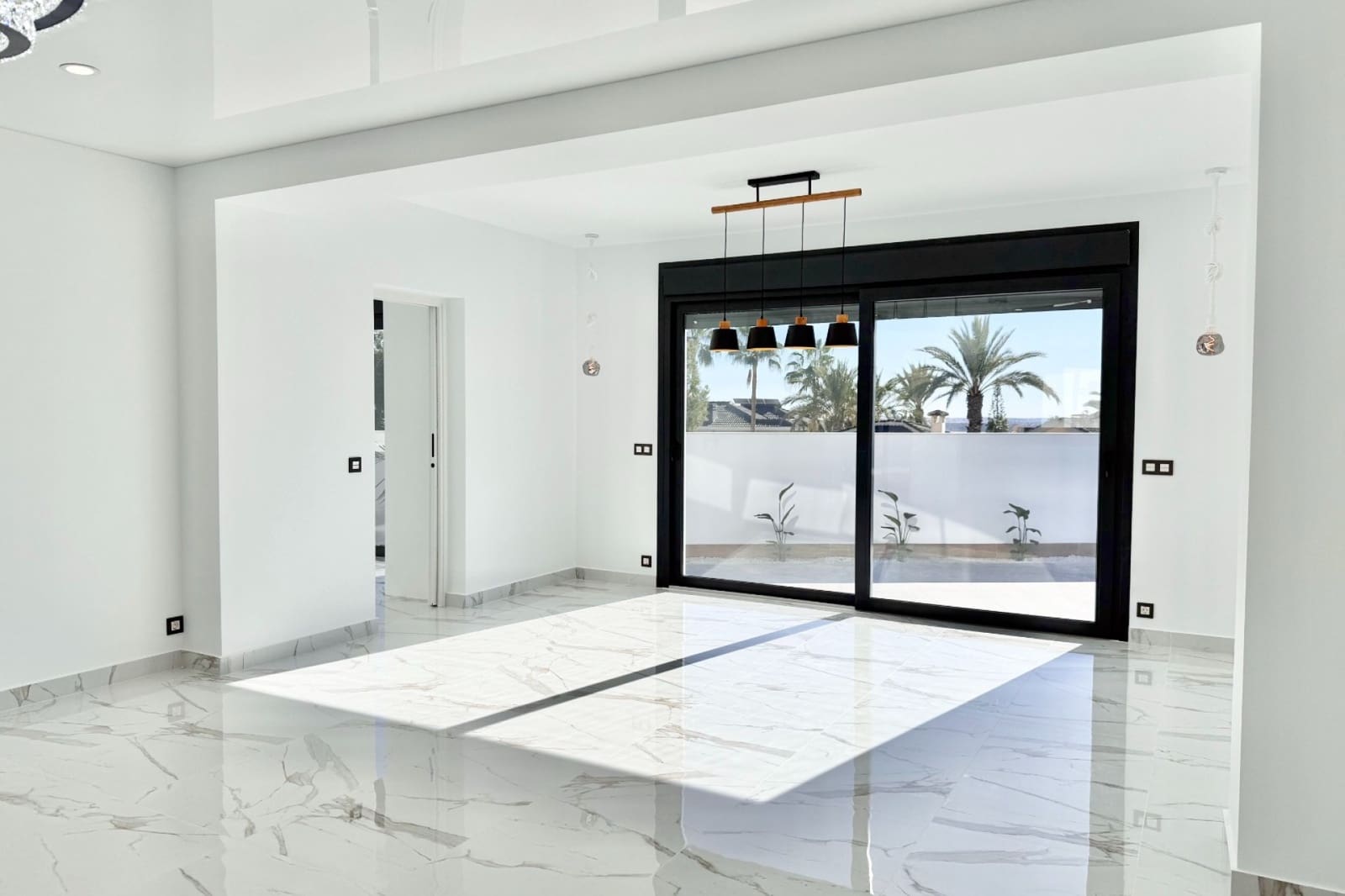 Chalet de 4 habitaciones en Ciudad Quesada en venta con piscina garaje - 850.000 € (Ref: 10077601)