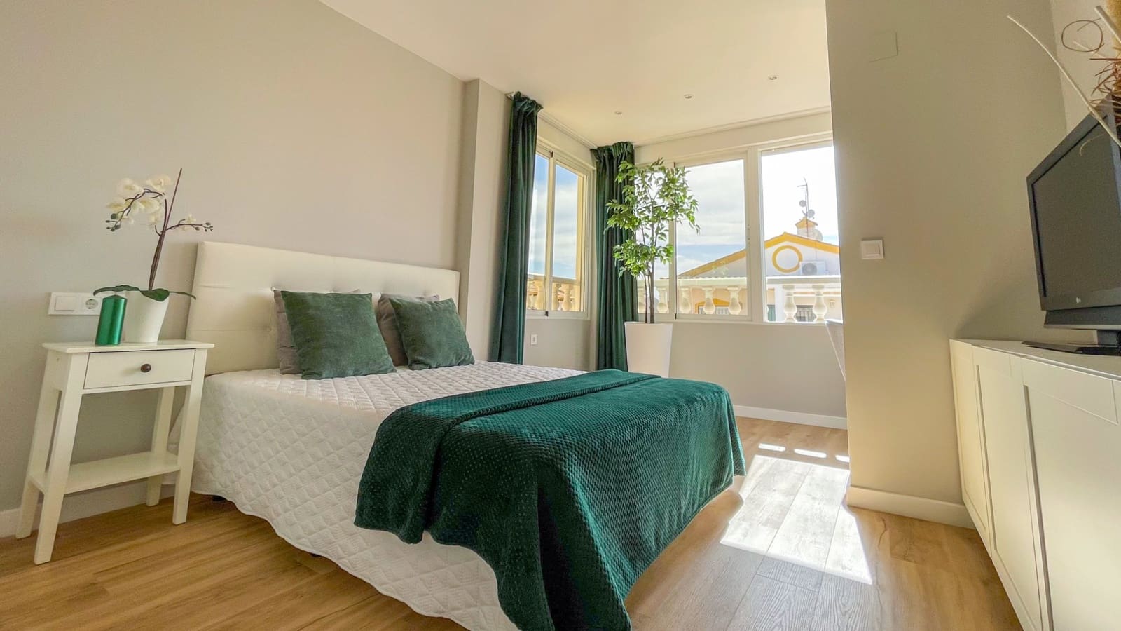 3 soveværelse Byhus til salg i Orihuela Costa med swimmingpool - € 268.800 (Ref: 10077604)