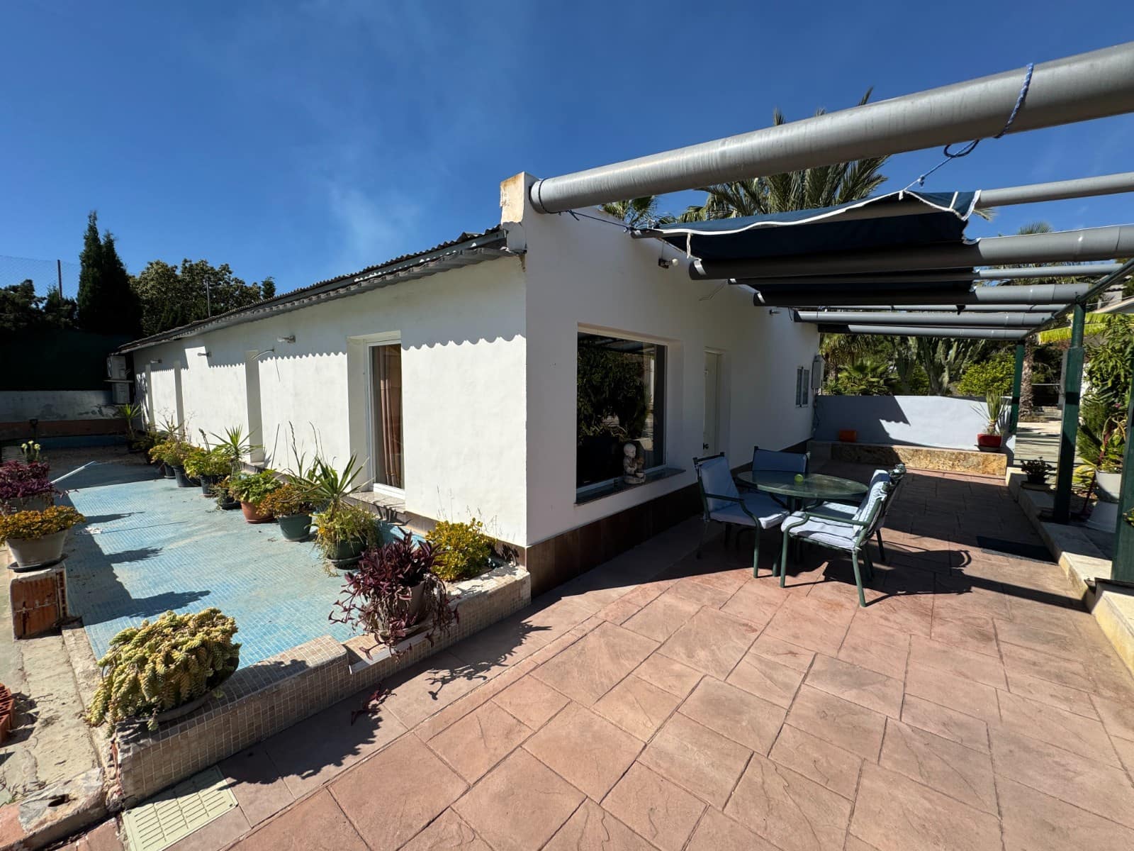 Chalet de 4 habitaciones en Valverde en venta con piscina - 699.900 € (Ref: 10077609)
