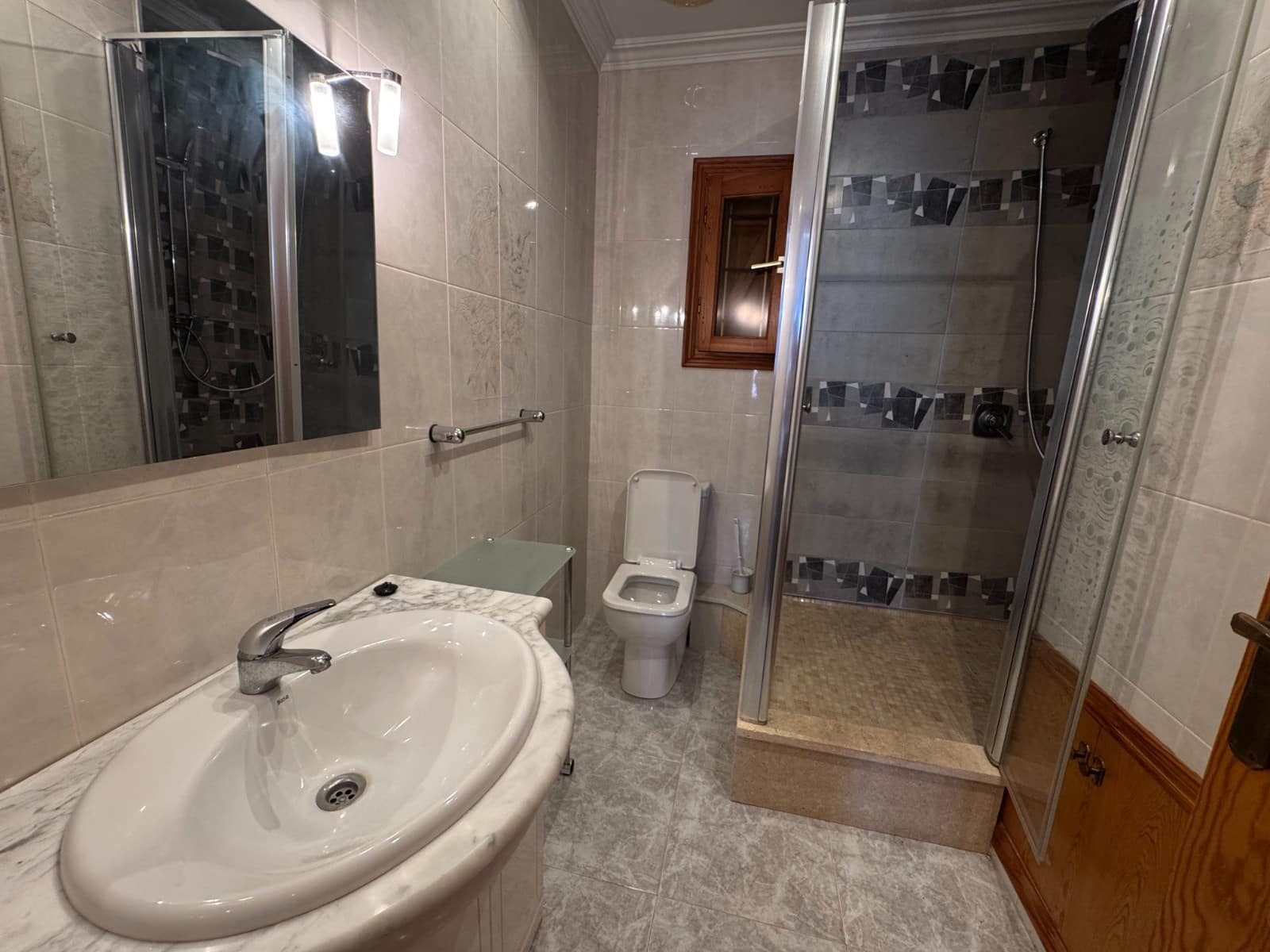 Chalet de 4 habitaciones en Valverde en venta con piscina - 699.900 € (Ref: 10077609)