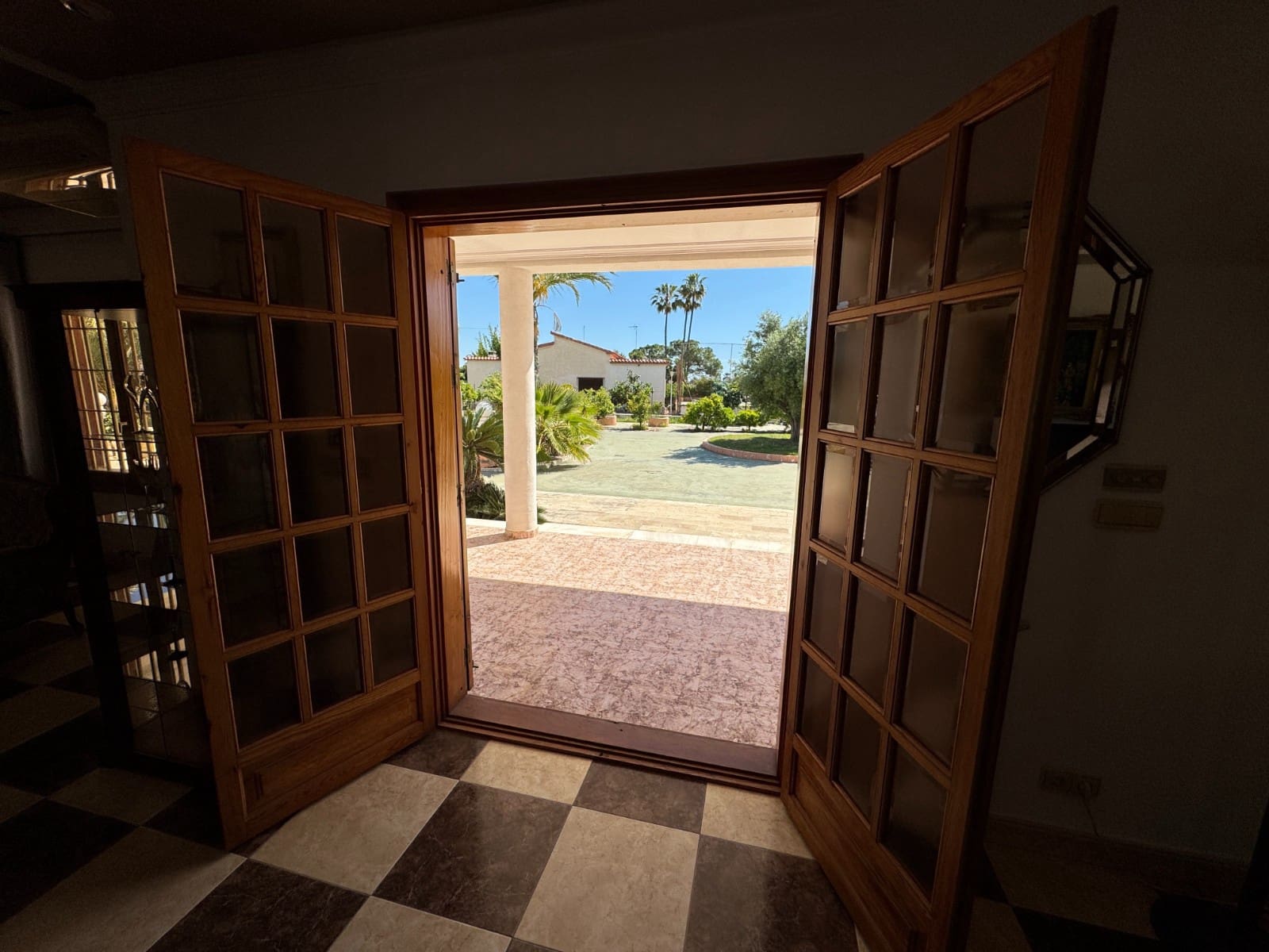 Chalet de 4 habitaciones en Valverde en venta con piscina - 699.900 € (Ref: 10077609)