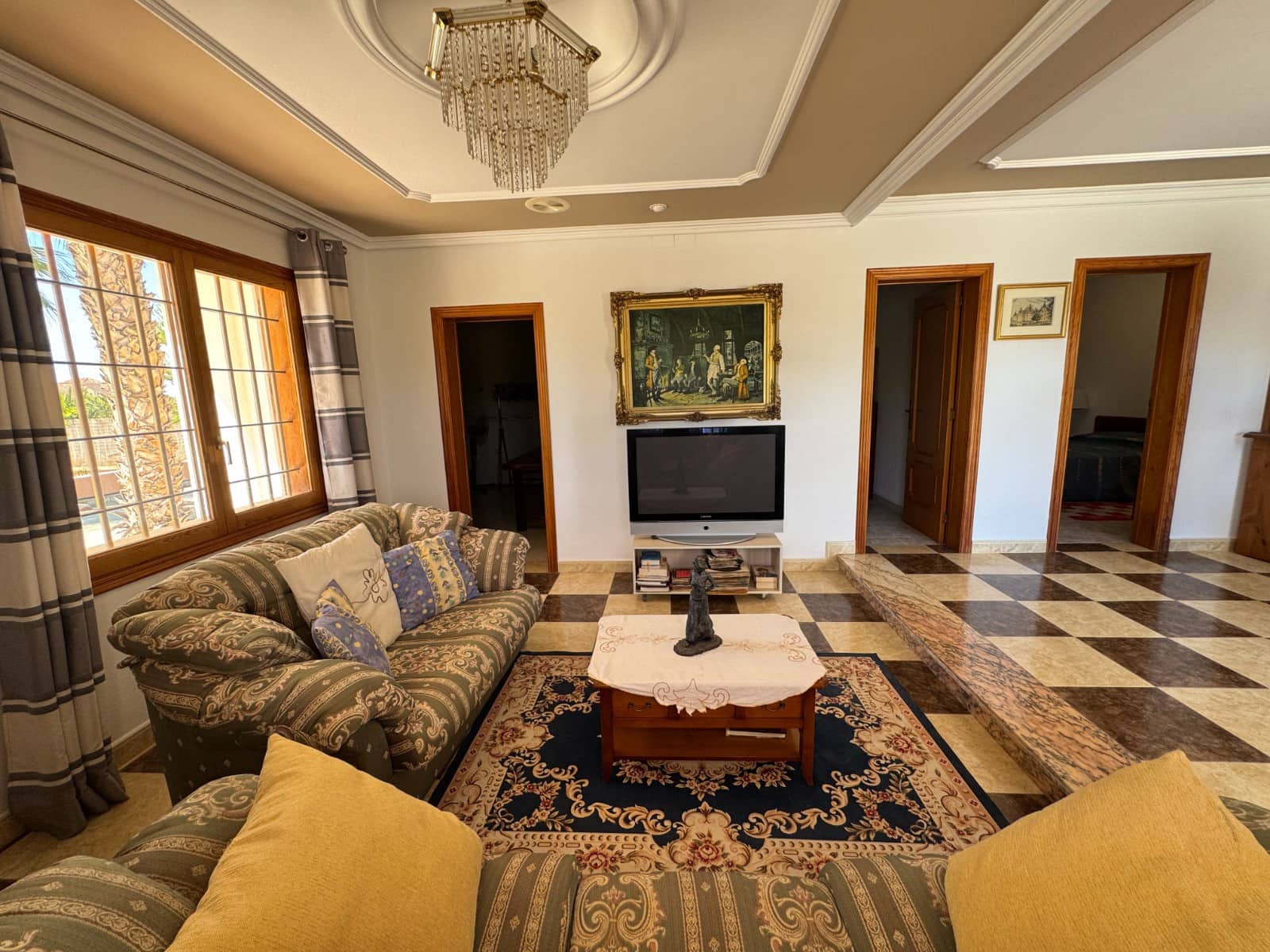 Chalet de 4 habitaciones en Valverde en venta con piscina - 699.900 € (Ref: 10077609)