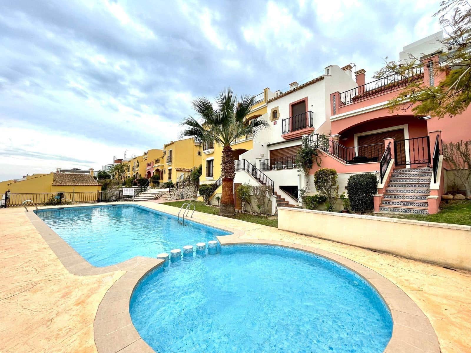 2 soverom Bungalow til salgs i Las Ramblas Golf med svømmebasseng garasje - € 175 000 (Ref: 10077724)