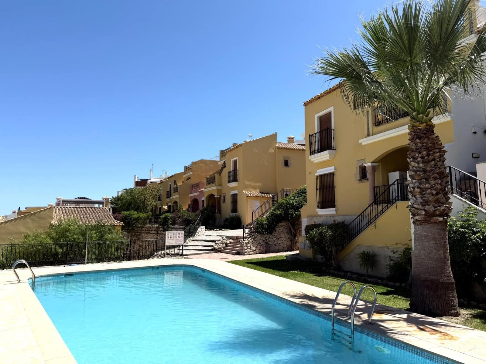 2 soverom Bungalow til salgs i Las Ramblas Golf med svømmebasseng garasje - € 175 000 (Ref: 10077724)