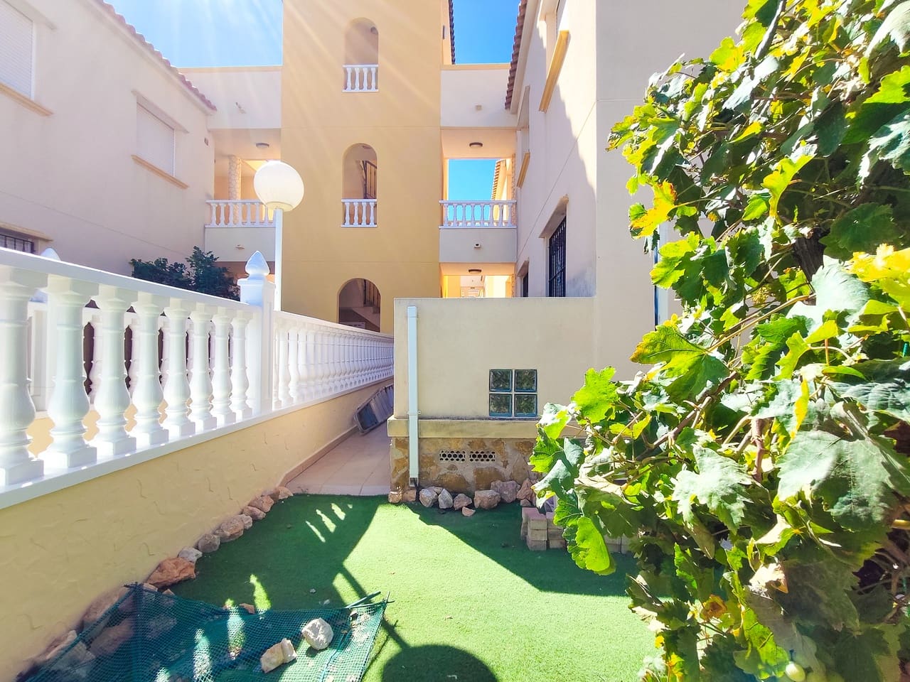 2 soveværelse Lejlighed til salg i Cabo Roig med swimmingpool - € 215.000 (Ref: 10077727)