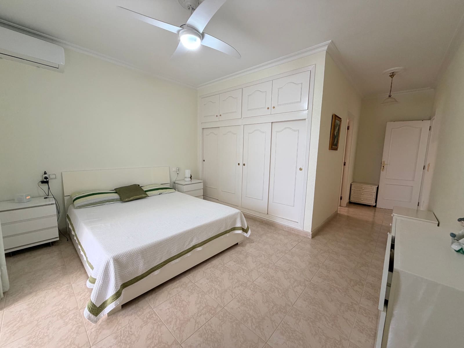 5 slaapkamer Villa te koop in Ciudad Quesada met zwembad garage - € 770.000 (Ref: 10085079)