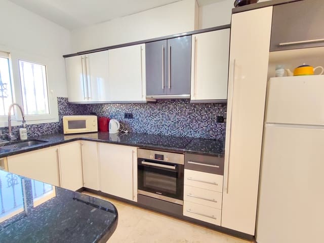 3 chambre Villa/Maison à vendre à Villamartin, Orihuela avec piscine garage - 430 000 € (Ref: 10085500)