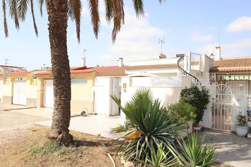 Bungalow de 3 habitaciones en Torrevieja en venta con garaje - 145.000 € (Ref: 10085501)