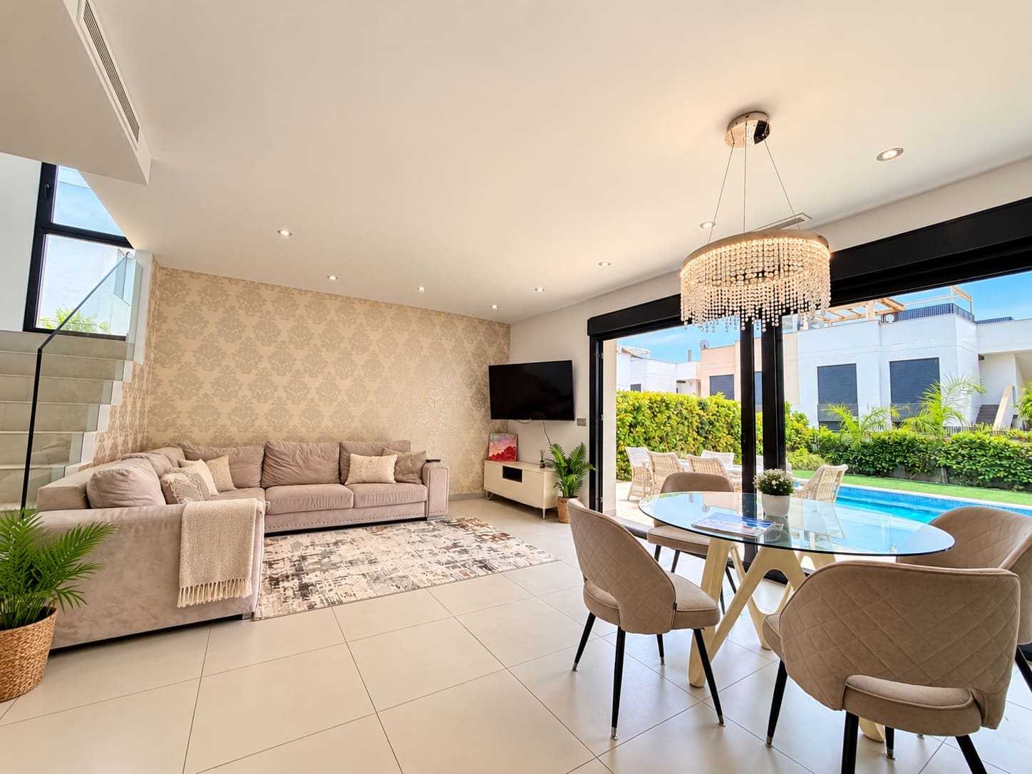 3 soverom Villa til salgs i Ciudad Quesada med svømmebasseng garasje - € 459 000 (Ref: 10088451)