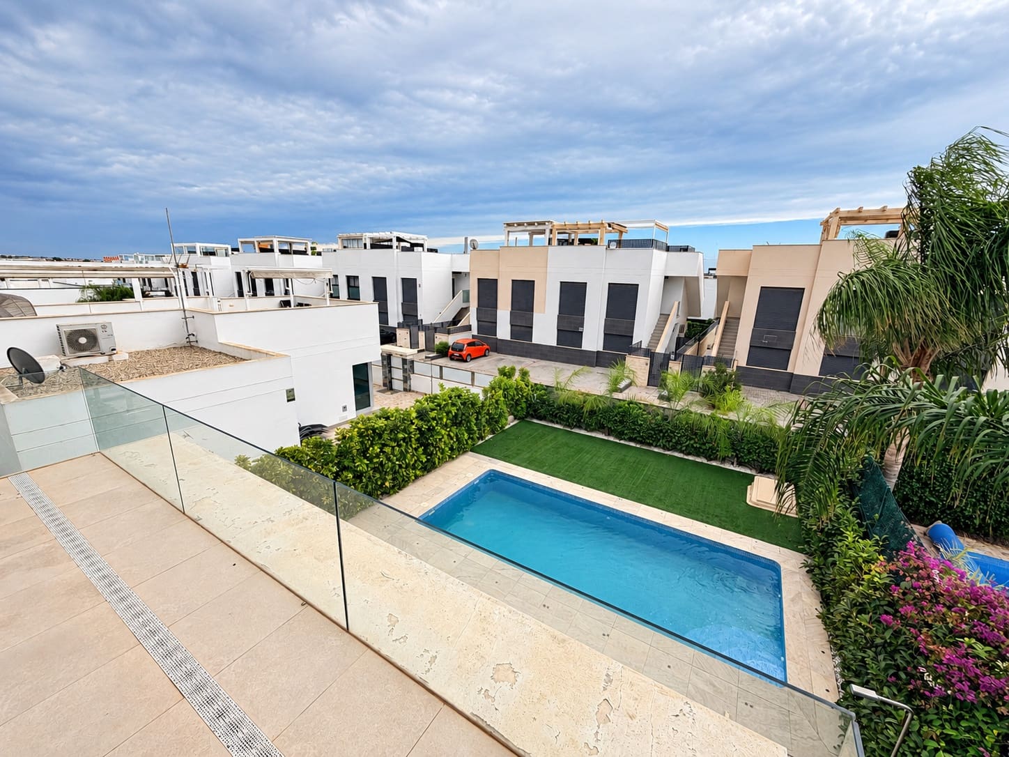 3 soverom Villa til salgs i Ciudad Quesada med svømmebasseng garasje - € 459 000 (Ref: 10088451)