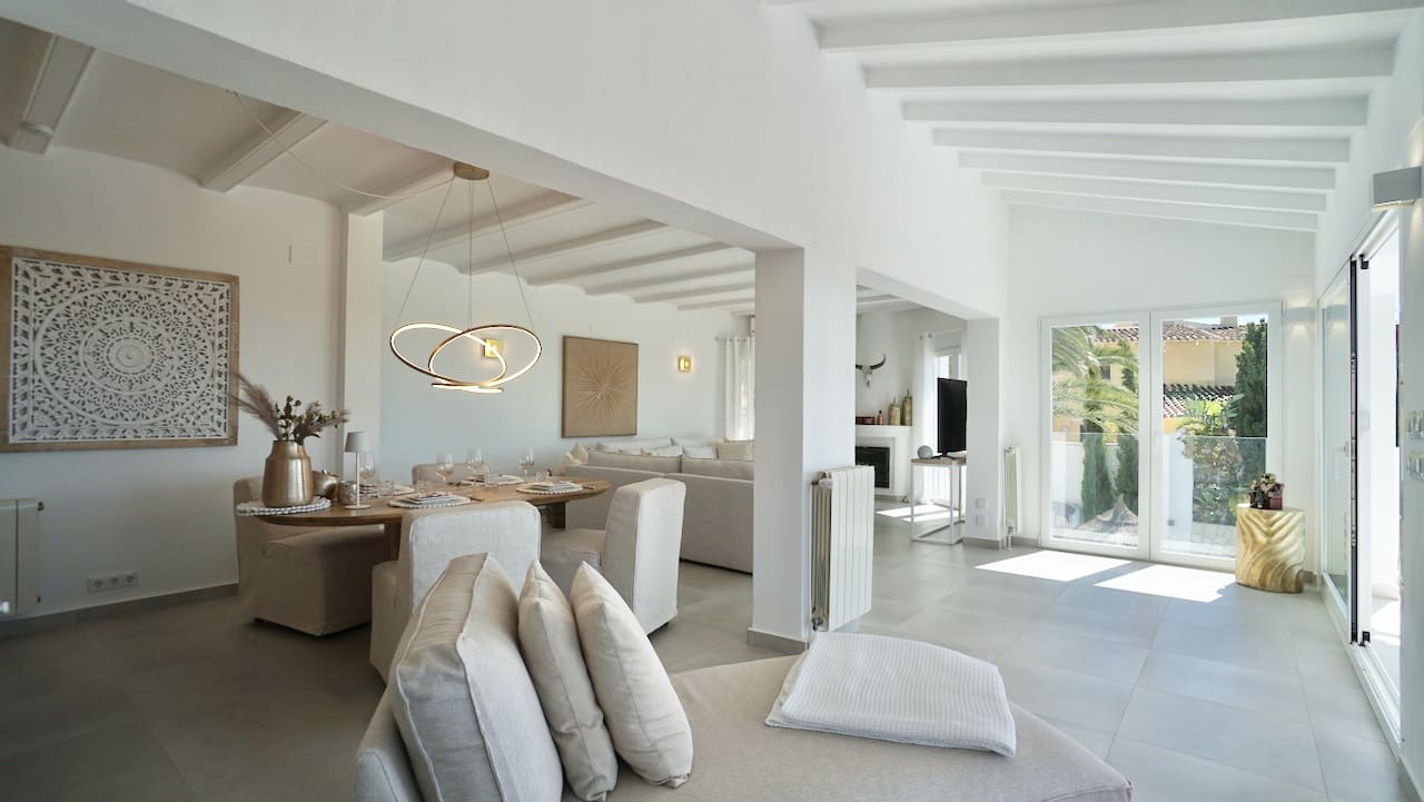 Chalet de 4 habitaciones en Moraira en venta con piscina - 1.270.000 € (Ref: 10088968)