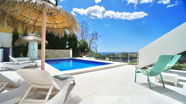 Chalet de 4 habitaciones en Moraira, Teulada-Moraira en venta con piscina - 1.270.000 € (Ref: 10088968)