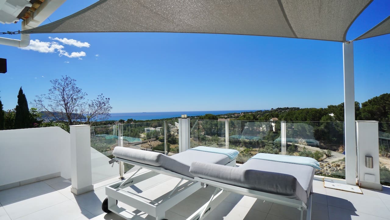 Chalet de 4 habitaciones en Moraira en venta con piscina - 1.270.000 € (Ref: 10088968)