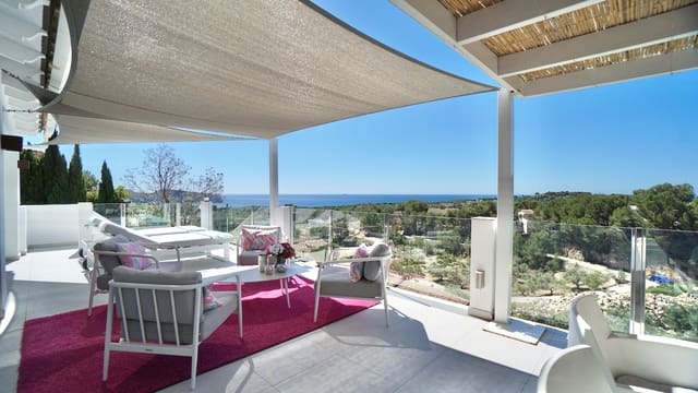 Chalet de 4 habitaciones en Moraira, Teulada-Moraira en venta con piscina - 1.270.000 € (Ref: 10088968)