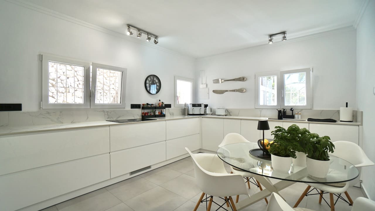 Chalet de 4 habitaciones en Moraira en venta con piscina - 1.270.000 € (Ref: 10088968)