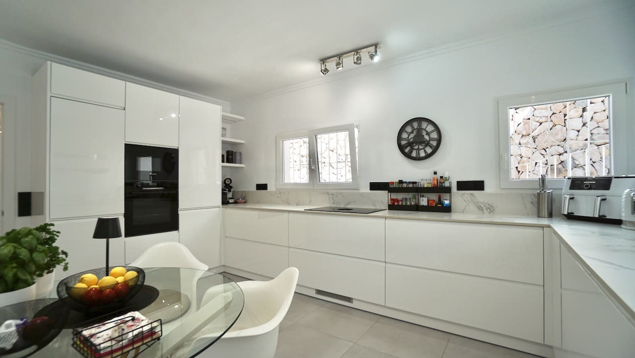 Chalet de 4 habitaciones en Moraira en venta con piscina - 1.270.000 € (Ref: 10088968)