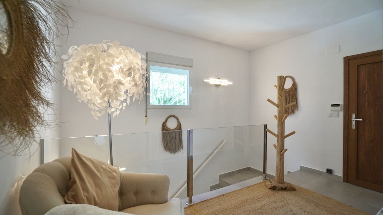 Chalet de 4 habitaciones en Moraira en venta con piscina - 1.270.000 € (Ref: 10088968)