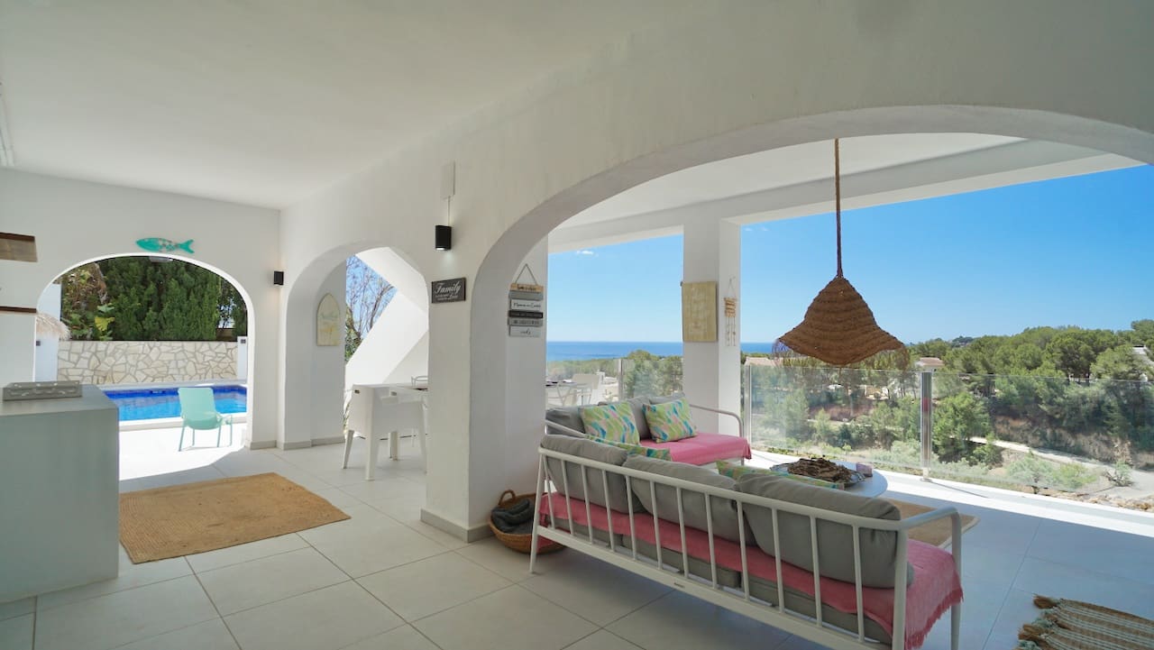 Chalet de 4 habitaciones en Moraira en venta con piscina - 1.270.000 € (Ref: 10088968)