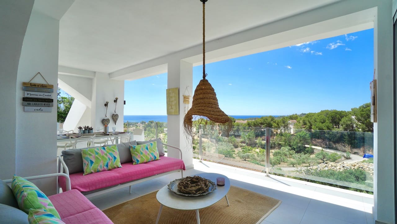 Chalet de 4 habitaciones en Moraira en venta con piscina - 1.270.000 € (Ref: 10088968)