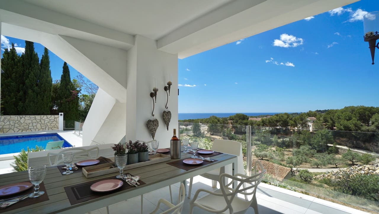 Chalet de 4 habitaciones en Moraira en venta con piscina - 1.270.000 € (Ref: 10088968)