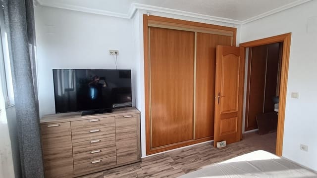 3 soverom Hus til salgs i Guardamar del Segura med svømmebasseng garasje - € 235 000 (Ref: 10088971)