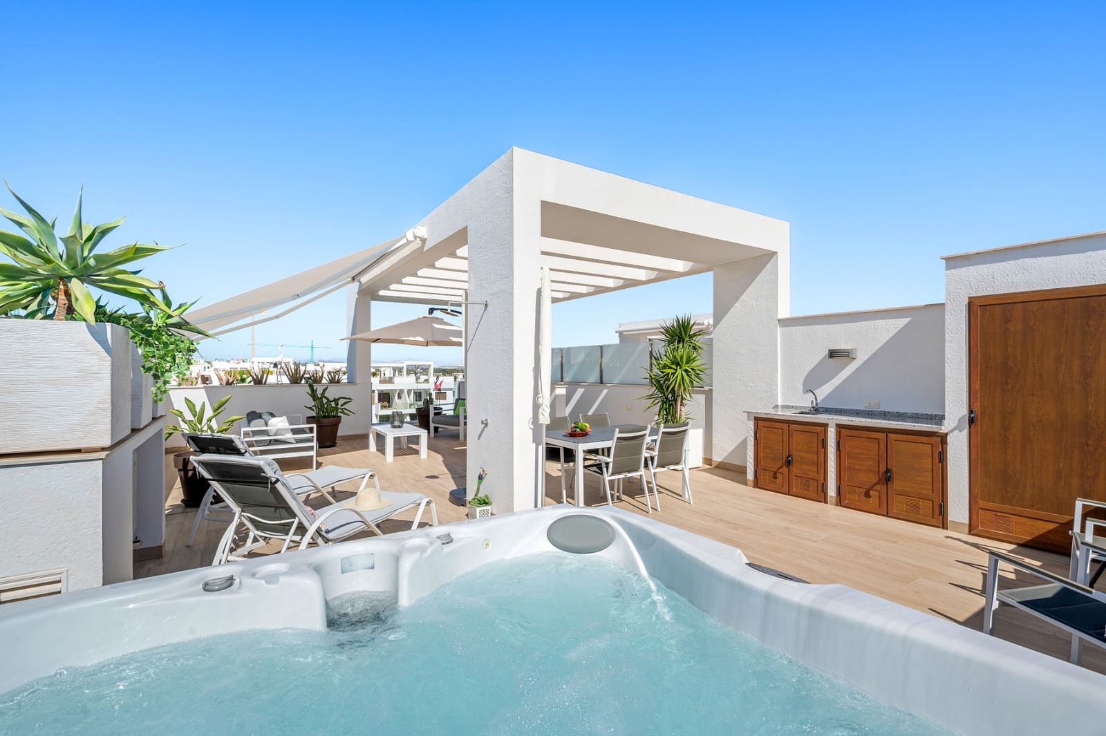 2 quarto Penthouse para venda em Los Balcones com piscina garagem - 295 000 € (Ref: 10089119)