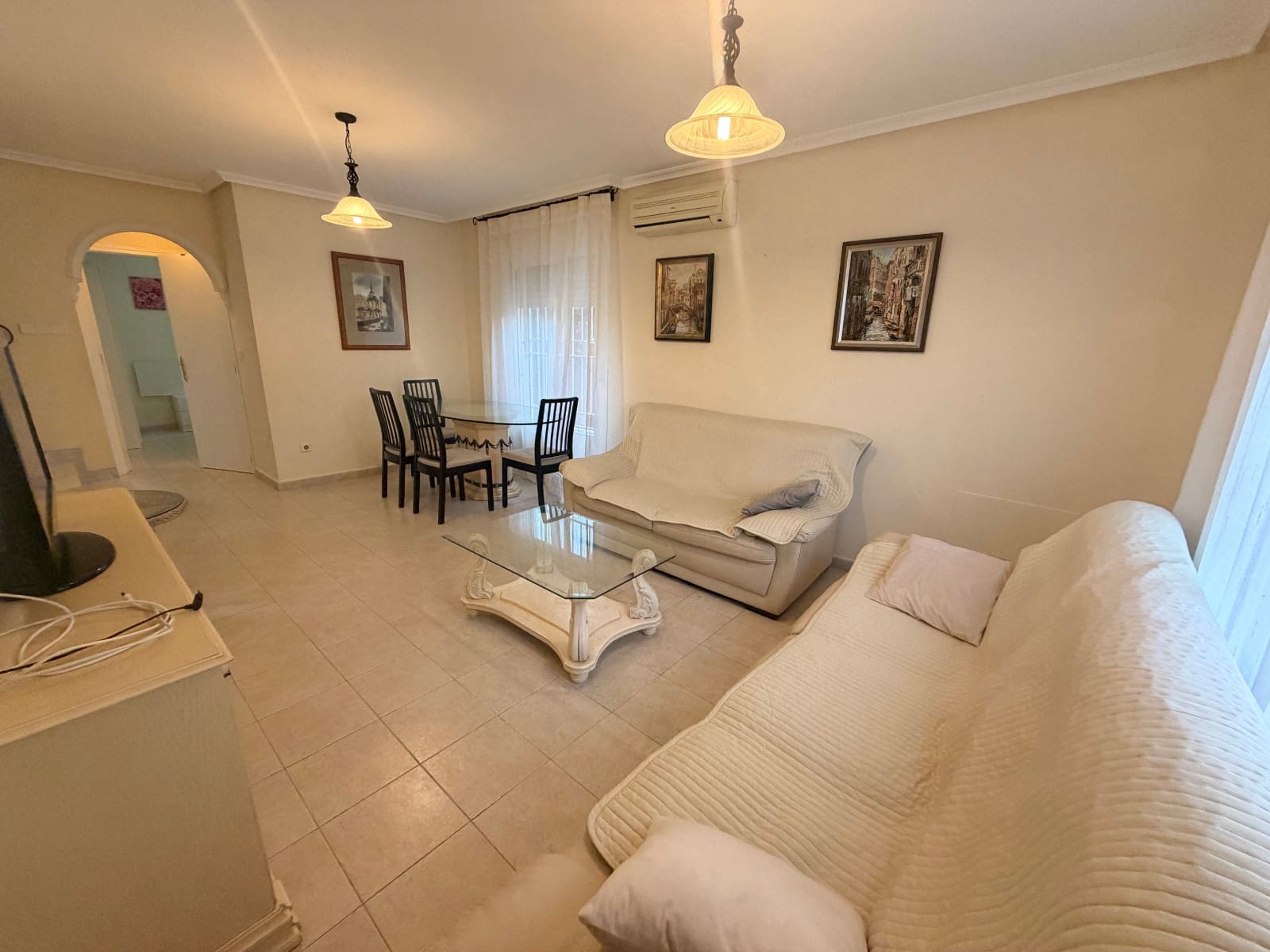 3 soverom Villa til leie i Ciudad Quesada med svømmebasseng - € 1 300 (Ref: 10091383)