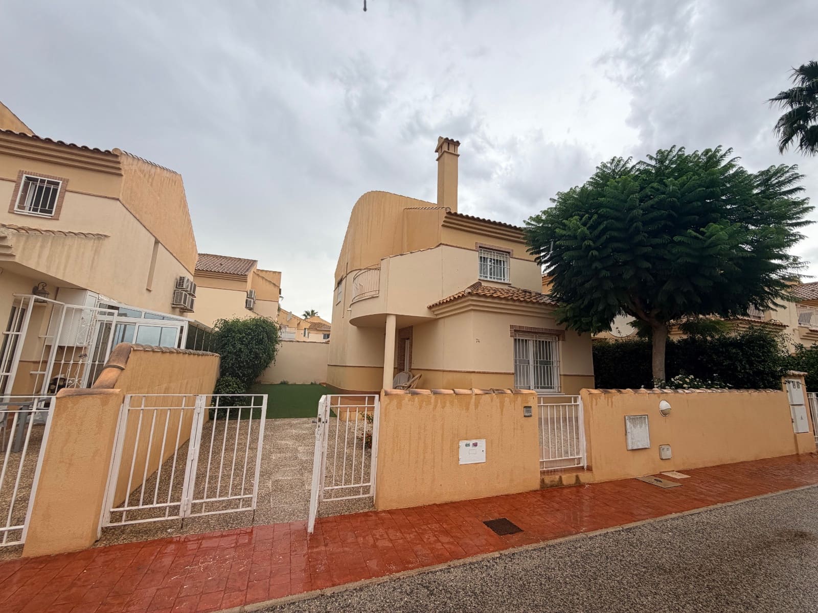 3 soverom Villa til leie i Ciudad Quesada med svømmebasseng - € 1 300 (Ref: 10091383)