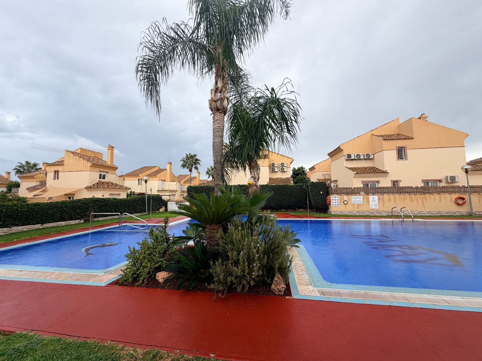 3 soverom Villa til leie i Ciudad Quesada med svømmebasseng - € 1 300 (Ref: 10091383)
