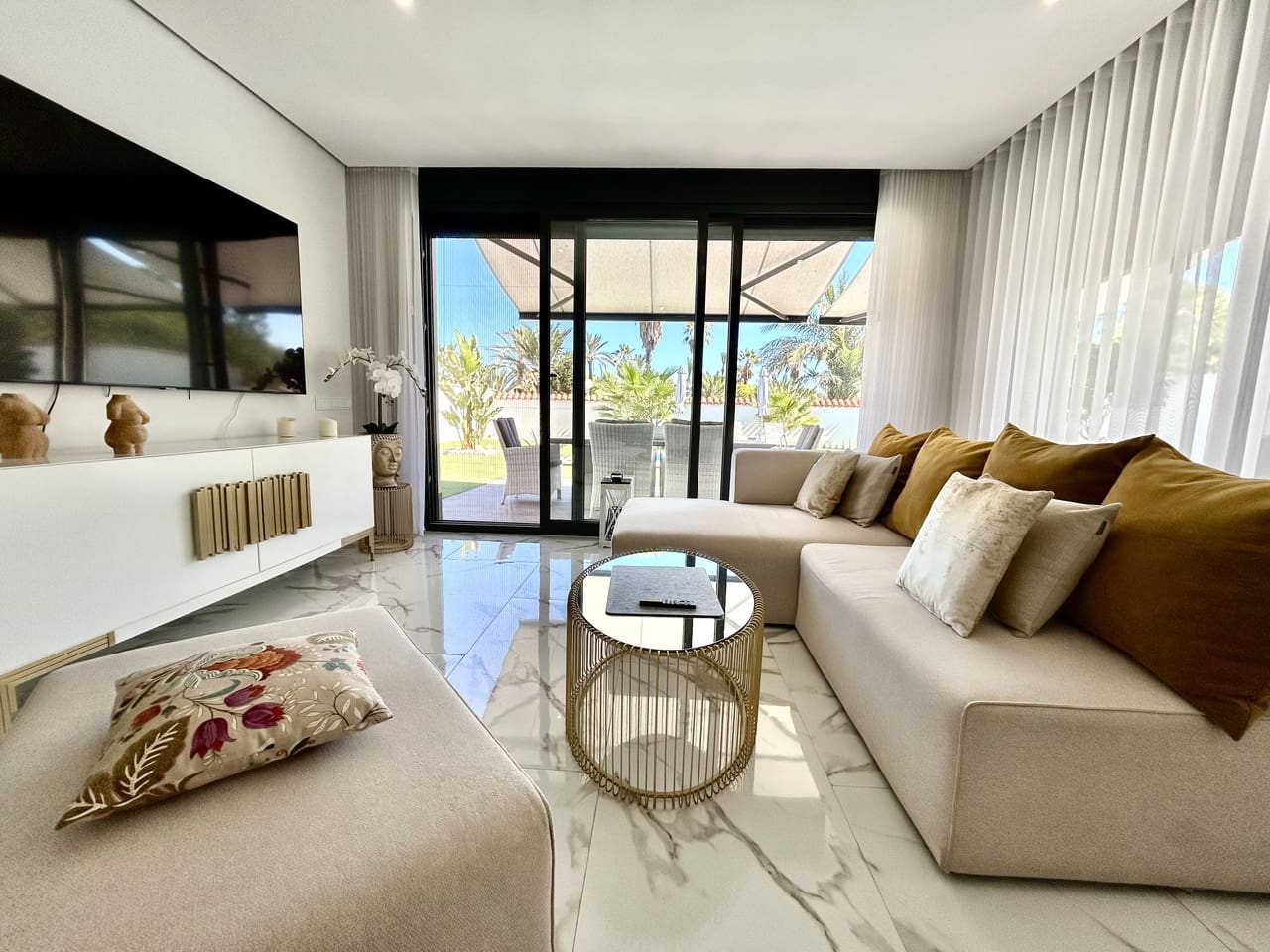 3 sypialnia Willa na sprzedaż w Estrella de Mar z basenem garażem - 1 598 000 € (Ref: 10094209)