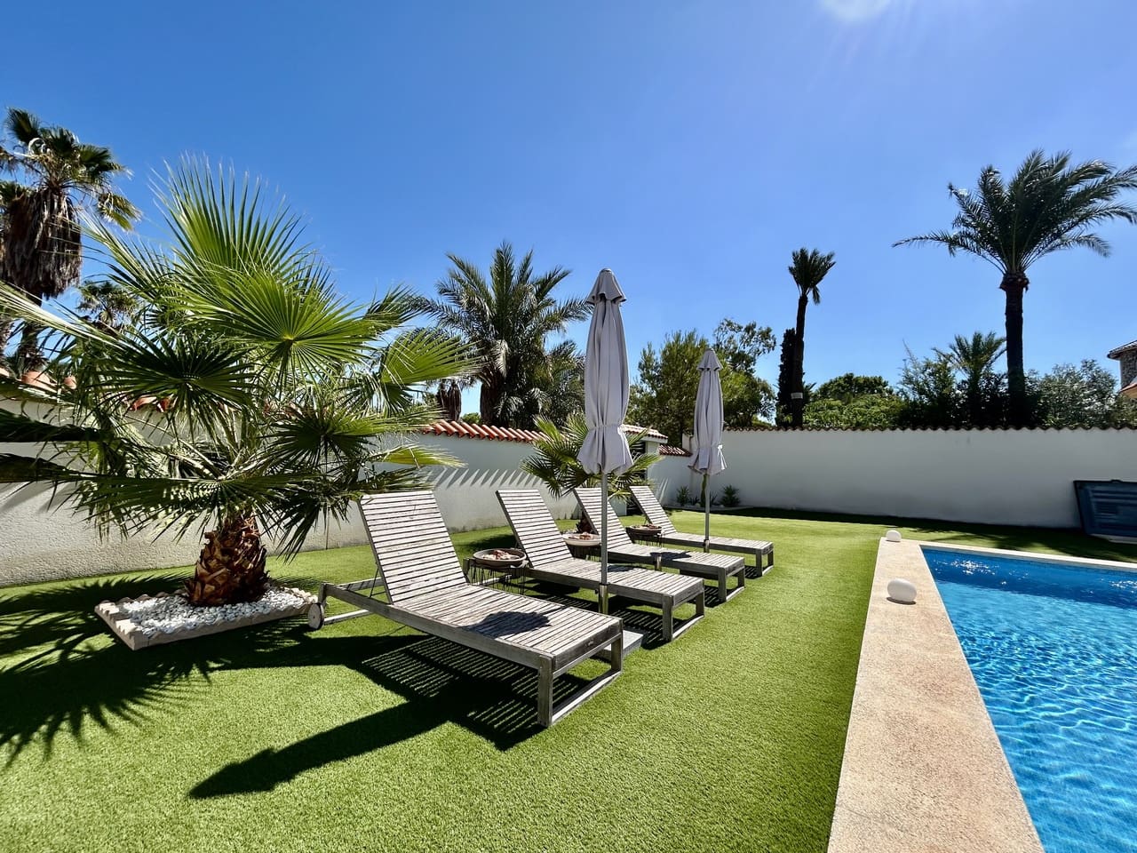 3 sypialnia Willa na sprzedaż w Estrella de Mar z basenem garażem - 1 598 000 € (Ref: 10094209)