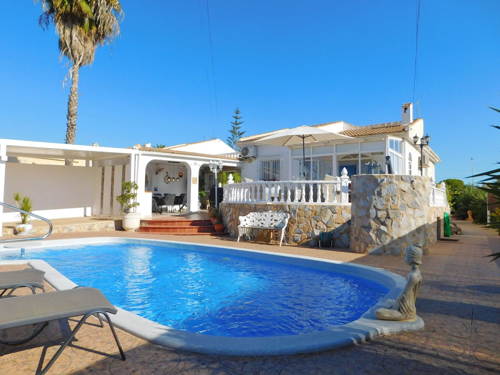 3 soveværelse Villa til salg i San Luis med swimmingpool - € 399.900 (Ref: 10097564)