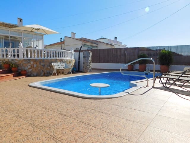 3 soveværelse Villa til salg i San Luis, Torrevieja med swimmingpool - € 399.900 (Ref: 10097564)