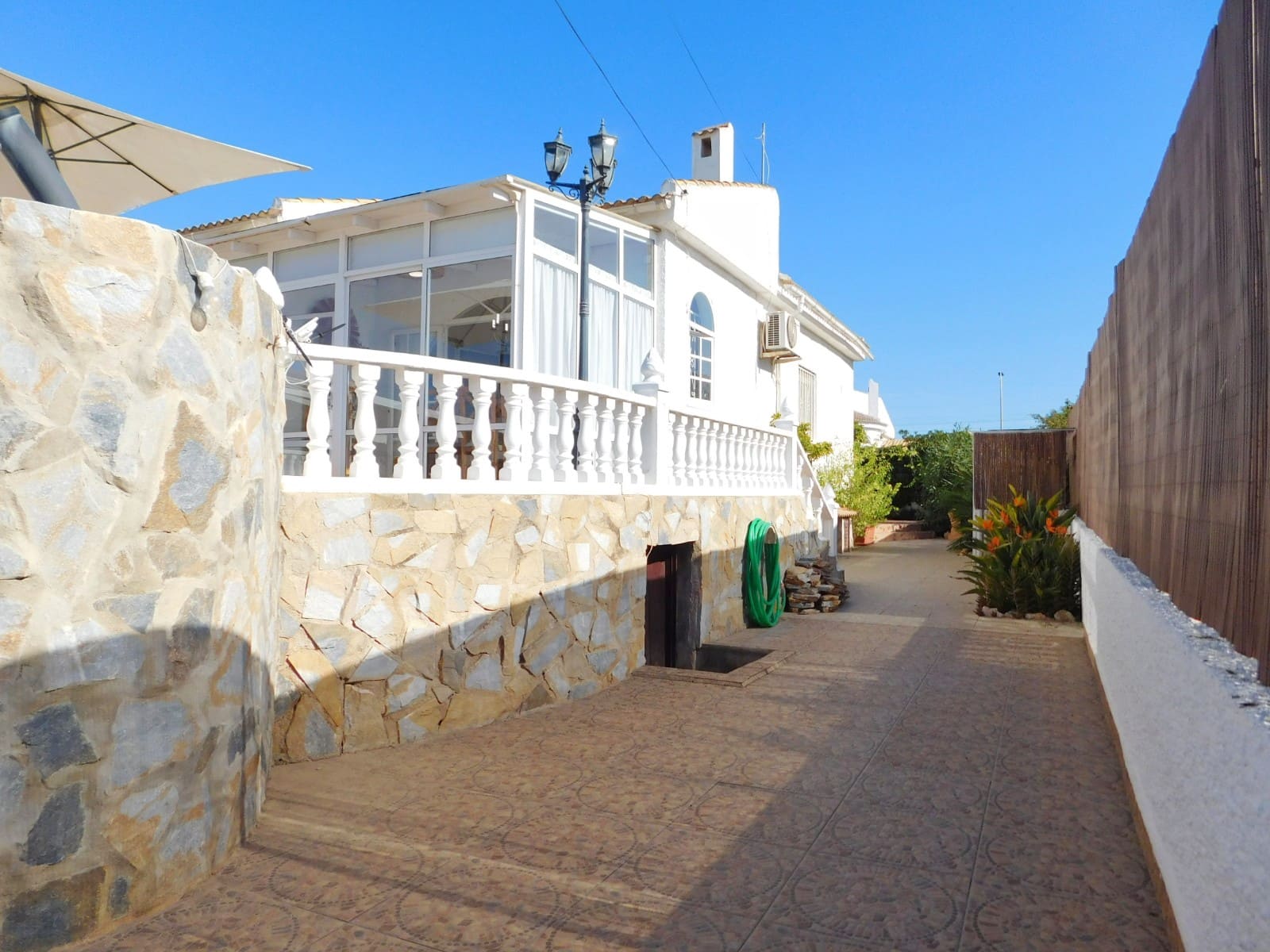 3 soveværelse Villa til salg i San Luis med swimmingpool - € 399.900 (Ref: 10097564)